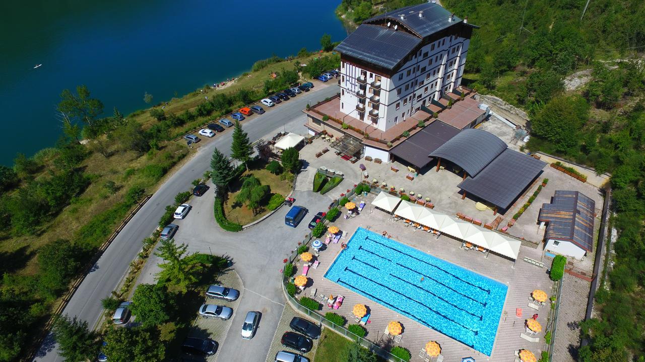 Park Hotel Scanno Buitenkant foto